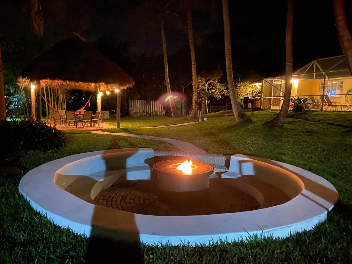 Jupiter Waterfalls - Newly Updated - Tiki Hut, Fire Pit, Kitchen, Pool Heater And More Экстерьер фото